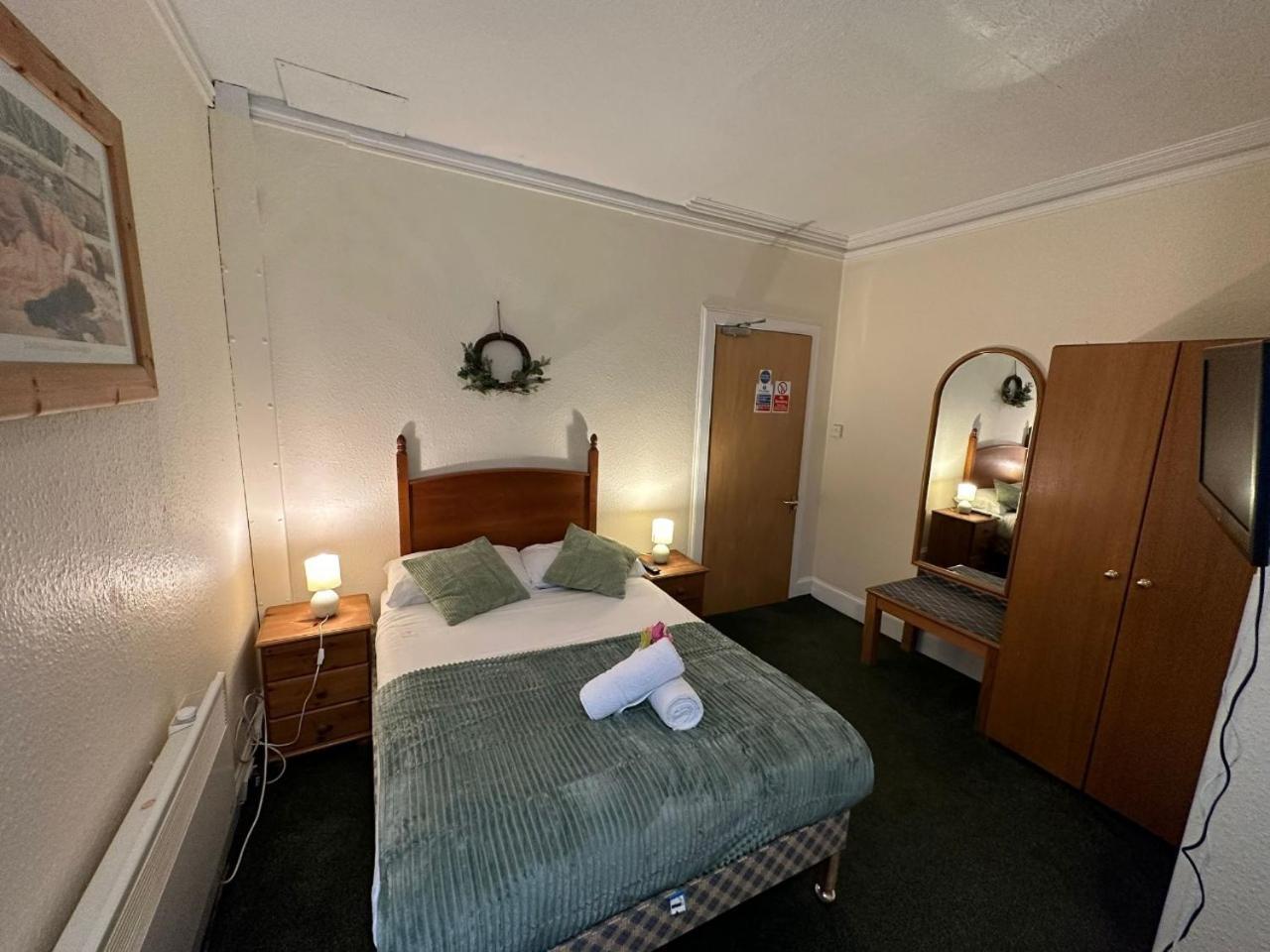 Mackay'S Spa Lodge Hotel Strathpeffer Eksteriør bilde